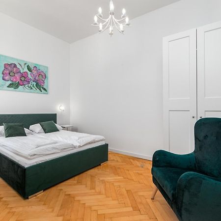 Nowy Swiat 28 By Homeprime Warsaw Exterior photo